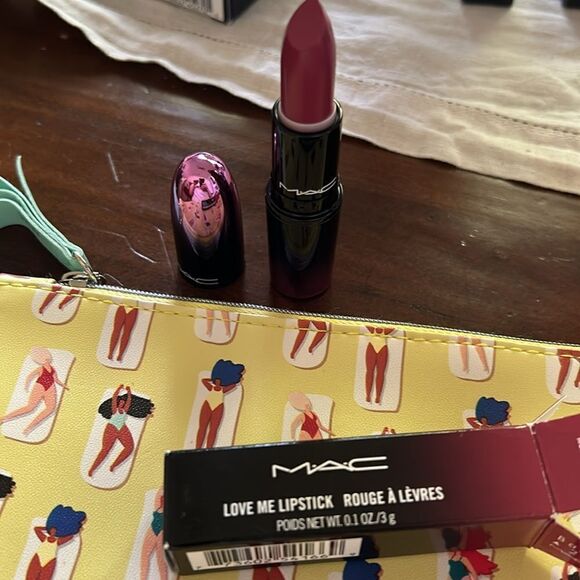 MAC Love Me Lipstick color Mon Coeur 3G New in the box Ipsy bag - Picture 8 of 9